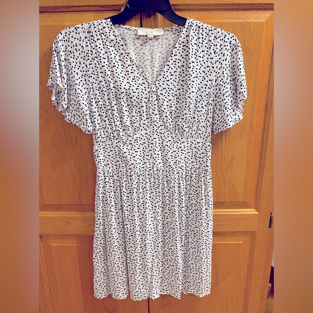 LOFT dress. White/black, flutter sleeves, smocked back waist.